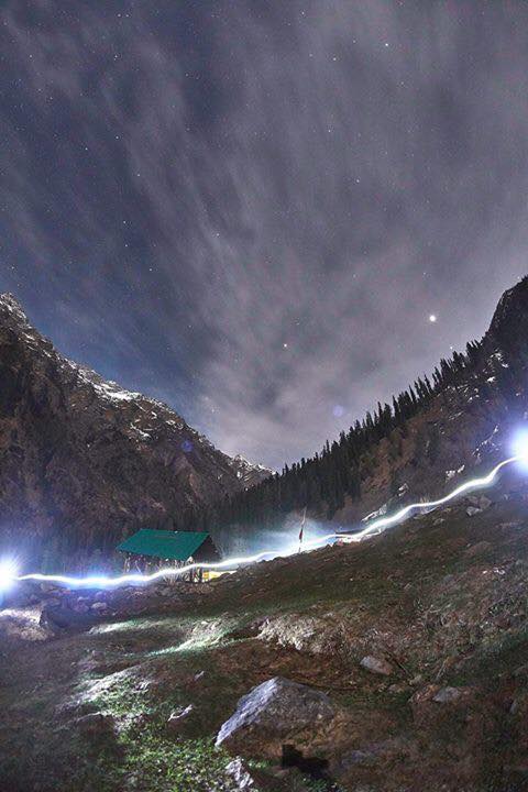 night kheerganga trek